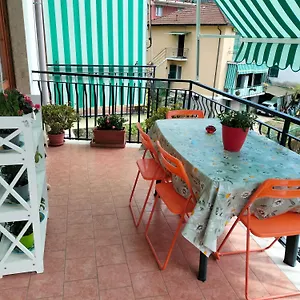 Apartment Yellow Submarine Freeparking Petfriendly, Rapallo
