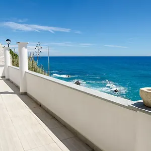 Ferienhaus Seaside Holiday - Unique Location, Cipressa